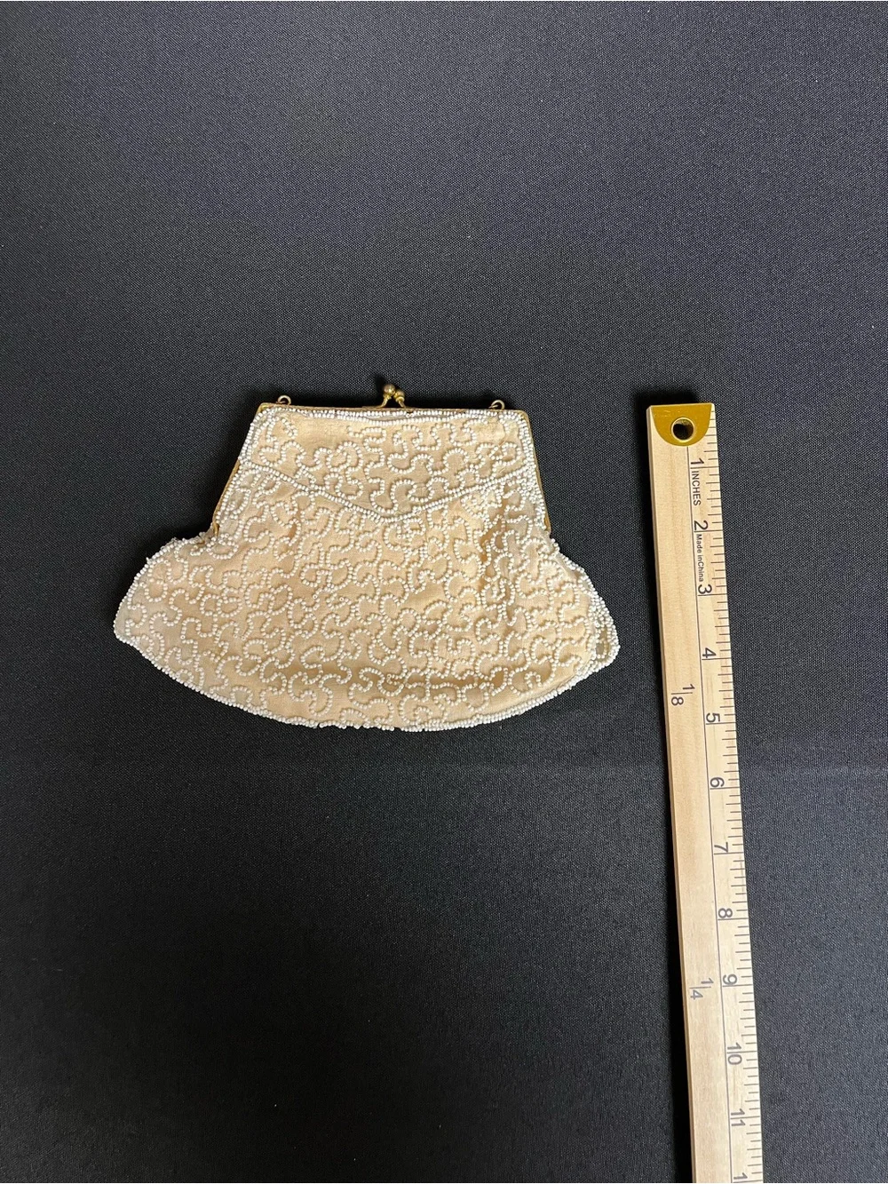 Vintage Cream Ivory Beaded Floral Evening Clutch Purse Kiss Lock